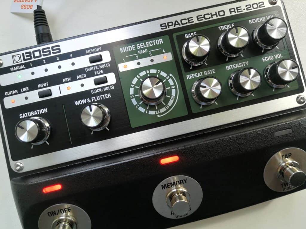 Boss RE-202 Space Echo