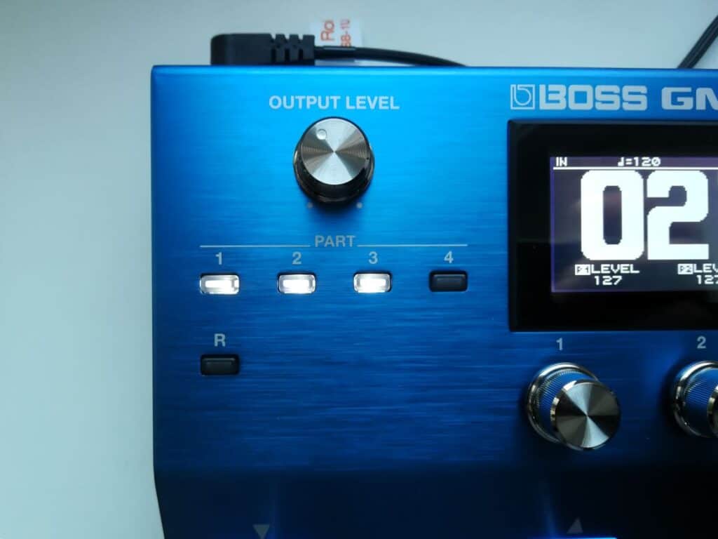 Boss GM-800 Guitar Synthesizer