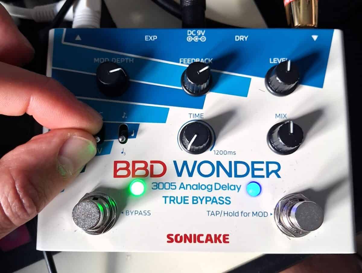 Review: Sonicake BBD Wonder – Analoges Delay im Stil des EHX DMM