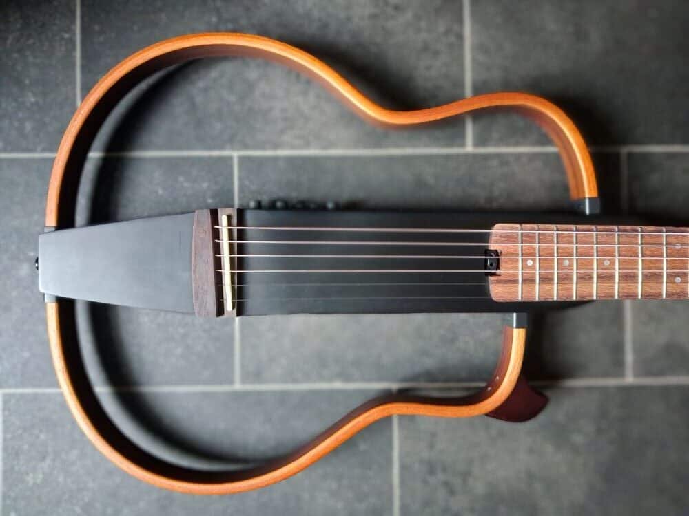 Testbericht: Sonicake Acoustic-Electric Travel Guitar